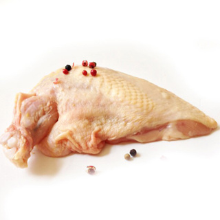 Csirke Supreme bőrös mell filé (0,75-1,2kg/cs) 3db/csom. kb.10kg